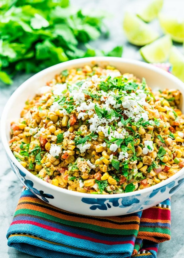 Mexican street corn salad (Equites)