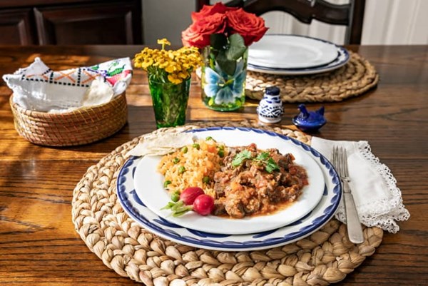 Mexican-style steak (Bistec a la Mexicana)