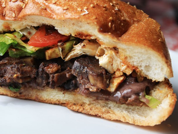 Mexican tongue sandwiches (Cemitas de lengua)