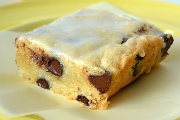 Meyer lemon and dark chocolate shortbread