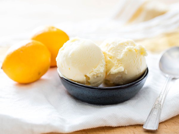 Meyer lemon ice cream 