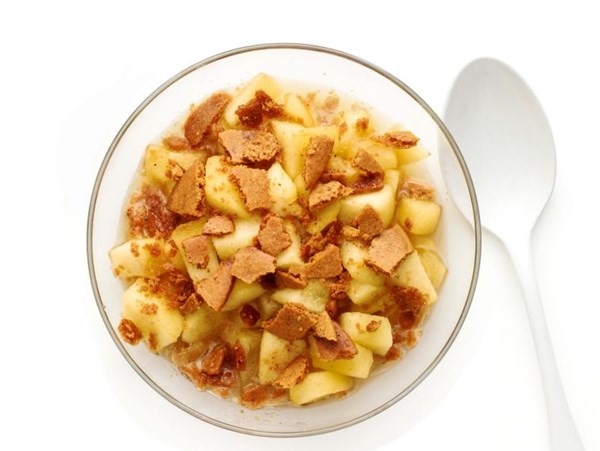 Microwave apple crisp