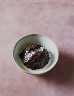 Microwave chocolate sponge pudding