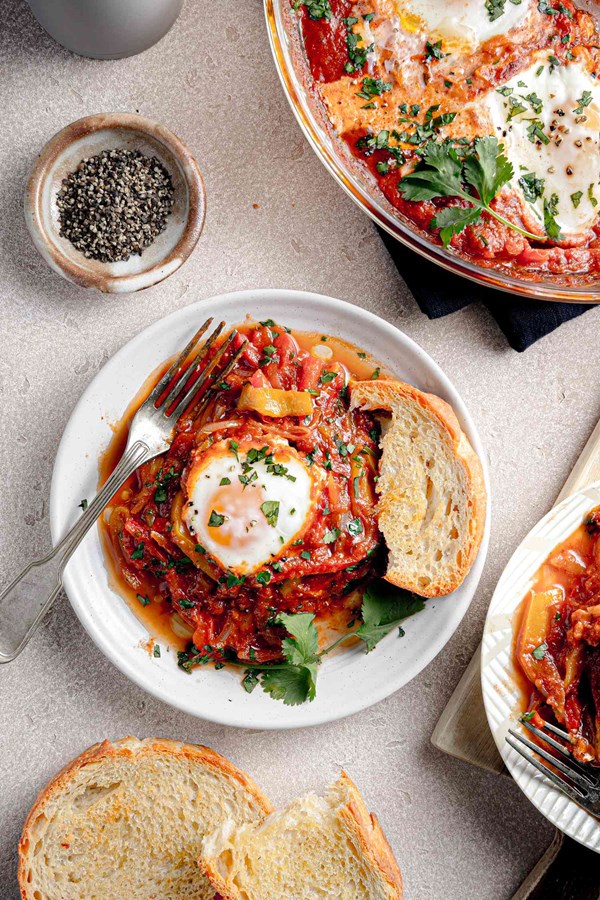 Microwave shakshuka