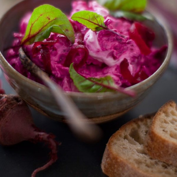 Middle Eastern beetroot and yoghurt dip