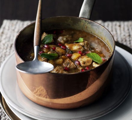Middle Eastern chicken and apricot stew