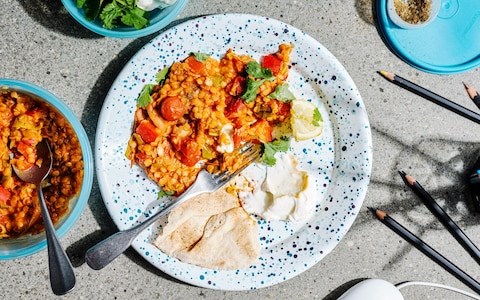 Middle Eastern lentils with red peppers and tomatoes