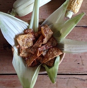 Middle-Eastern style corn crisps