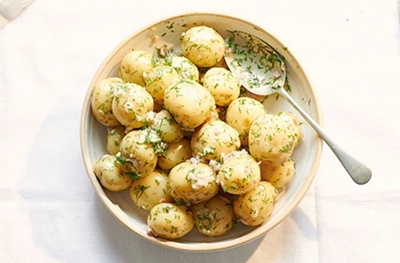 Midsommar new potato salad