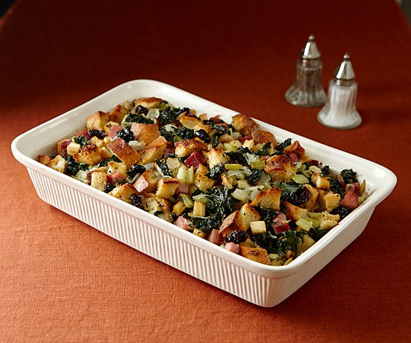 Midwestern bread stuffing