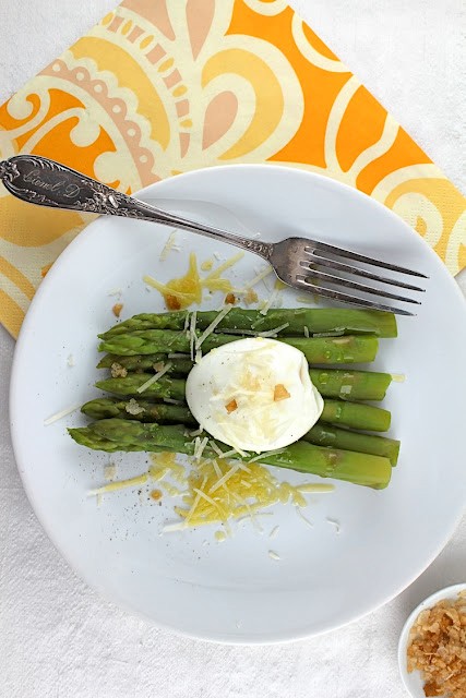 Milan-style asparagus and eggs with Parmesan