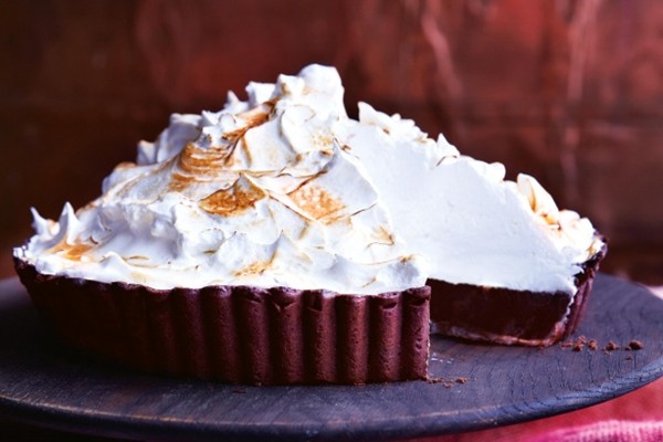 Mile-high chocolate meringue pie