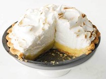 Mile-high lemon meringue pie