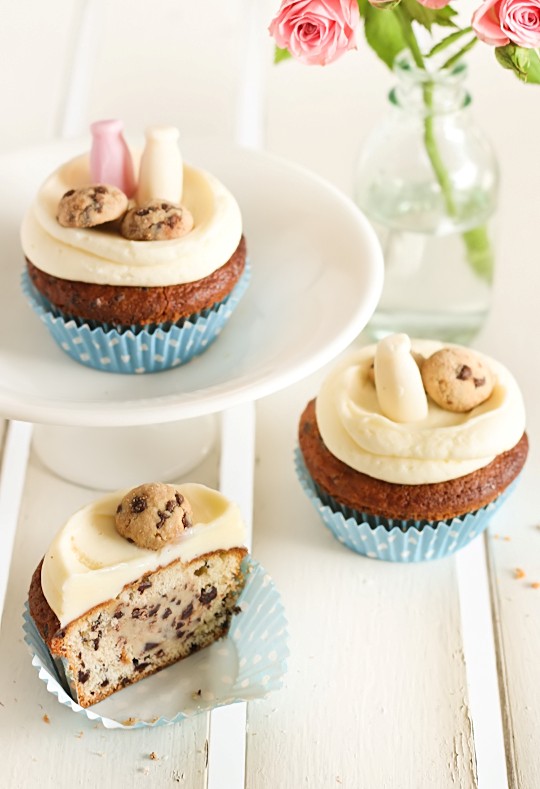 Milk & chocolate chip cookie cupcakes