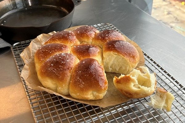 Milk buns with salted maple butter