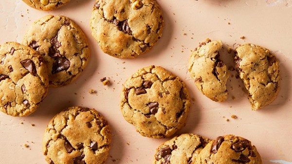 Milk chocolate hazelnut cookies