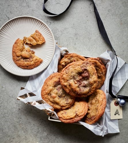 Milk chocolate, pecan and orange cookies