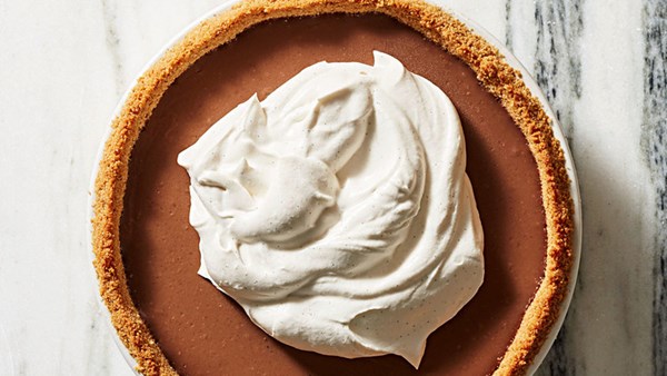 Milk-chocolate pudding pie