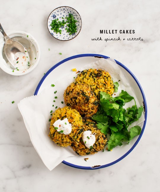 Millet cakes with spinach and carrots