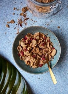 Millet flake travel mix
