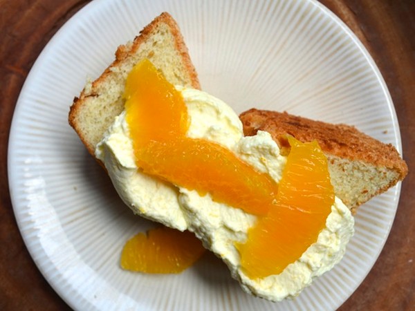 Mimosa cake (with orange cream)