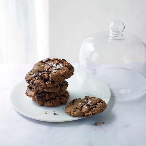 Mim's vegan chocolate and sea salt cookies