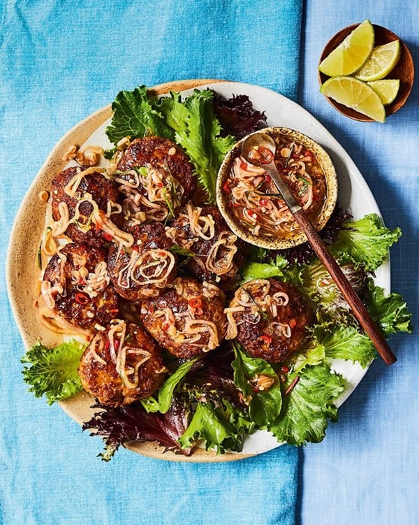 Minced pork cakes with chilli and lemongrass sambal