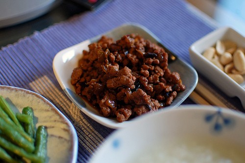 Minced pork with chilli black bean sauce