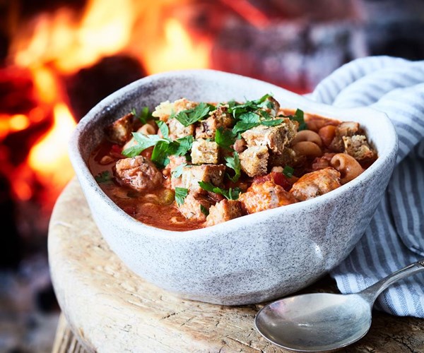 Minestrone soup with mini meatballs & Parmesan croutons
