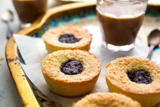 Mini almond cakes with chocolate or cherry
