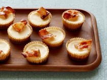 Mini bacon cheesecakes