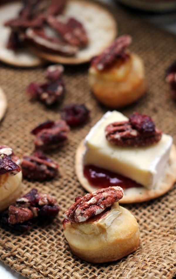 Mini baked Brie bites