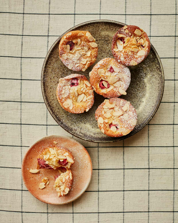 Mini bee-sting cakes with raspberries