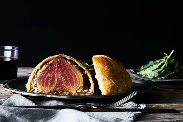 Mini beet Wellingtons