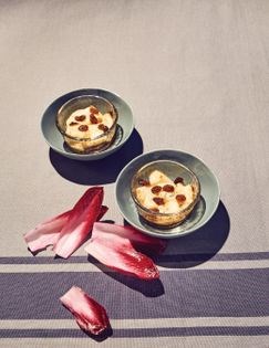 Mini Brie & whiskey cocottes with raisins & vanilla
