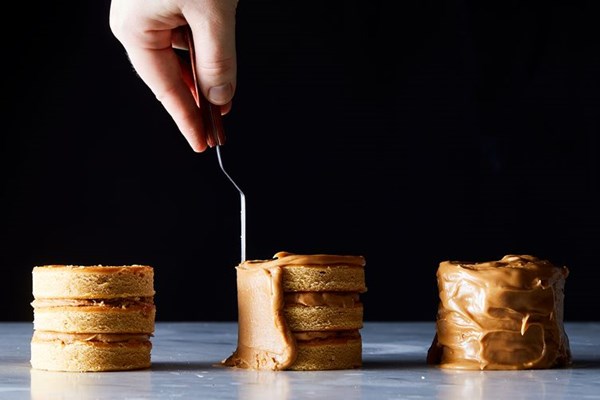 Mini caramel layer cakes