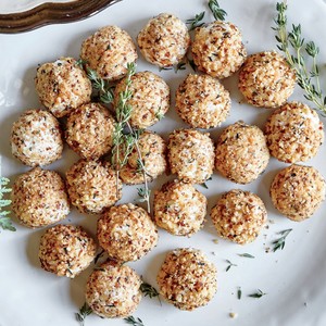 Mini cheese balls