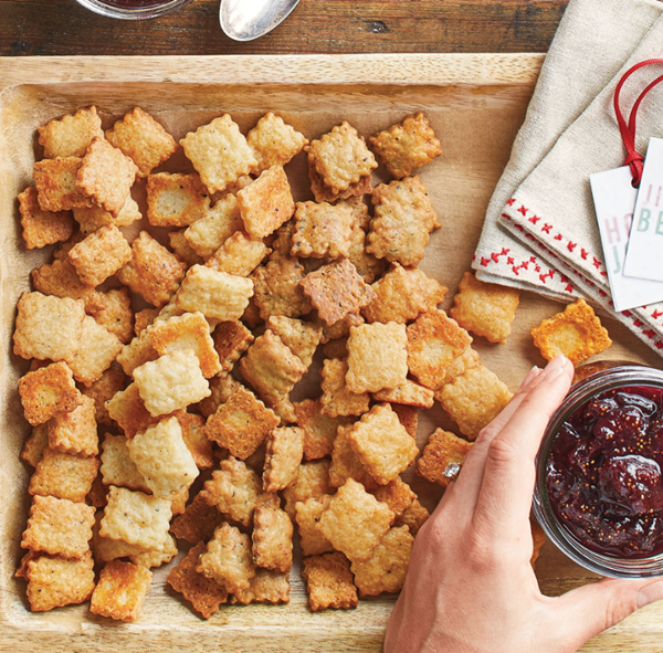 Mini cheese crackers