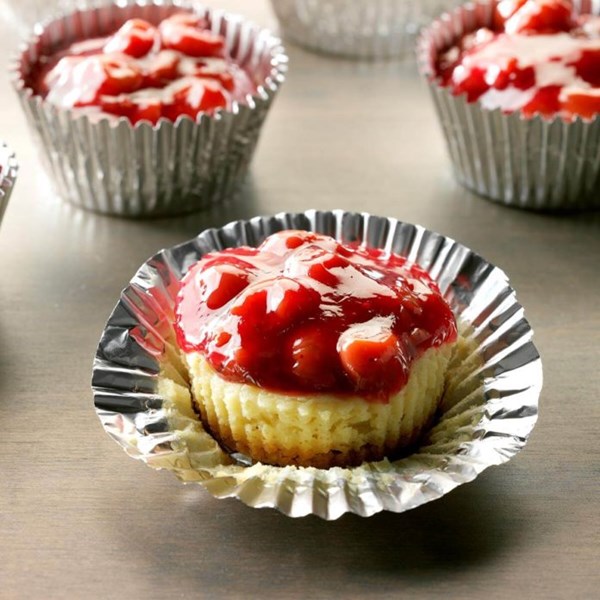 Mini cherry cheesecakes