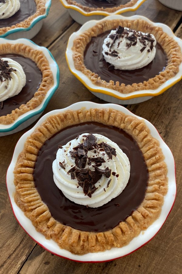 Mini chocolate cream pies