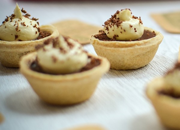 Mini chocolate mousse tarts