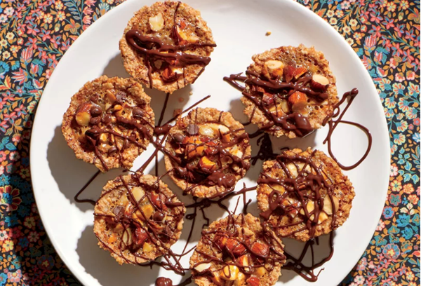 Mini chocolate-nut pies