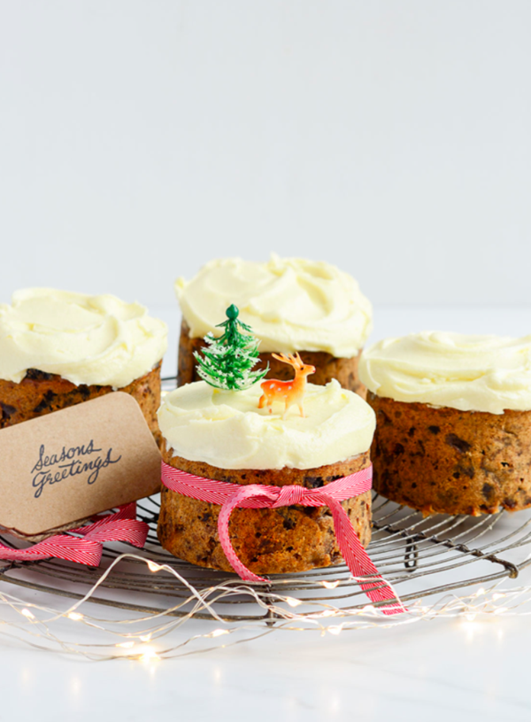 Mini Christmas cakes