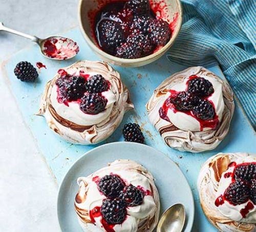 Mini dark chocolate blackberry & bay Pavlovas