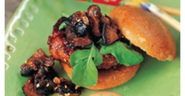 Mini duck burgers with shiitake mushroom ketchup and Chinese-style mustard sauce
