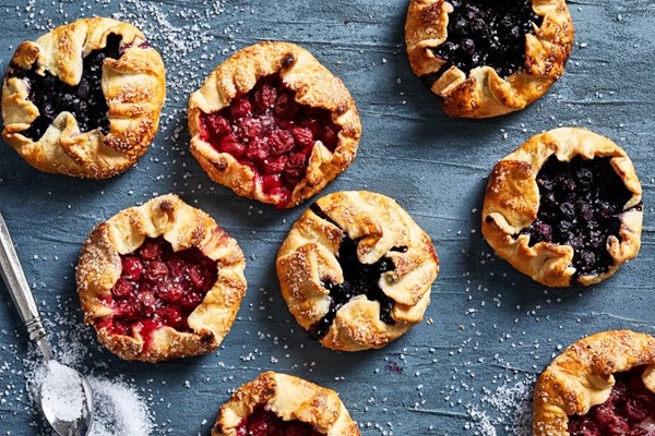 Mini fruit galettes