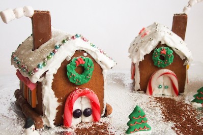 Mini gingerbread houses