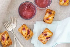 Mini gluten-free raspberry & nectarine friands