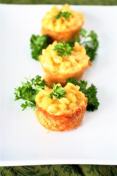 Mini mac and cheese pies 