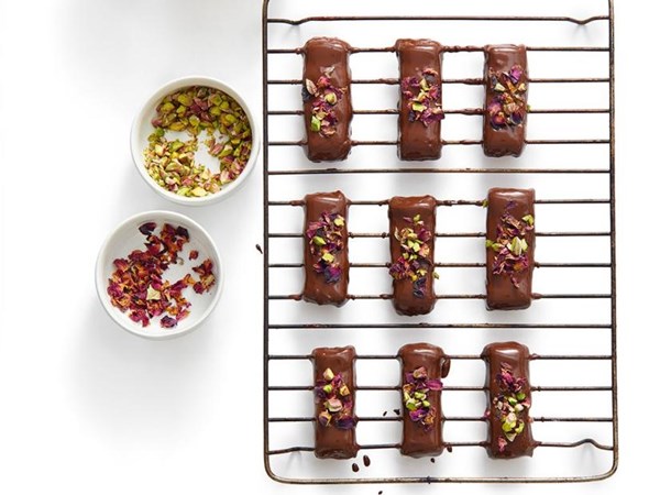 Mini marzipan treats